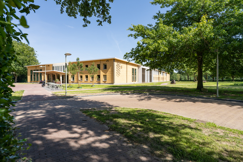 Openingstijden gemeentehuis feestdagen april mei 2026
